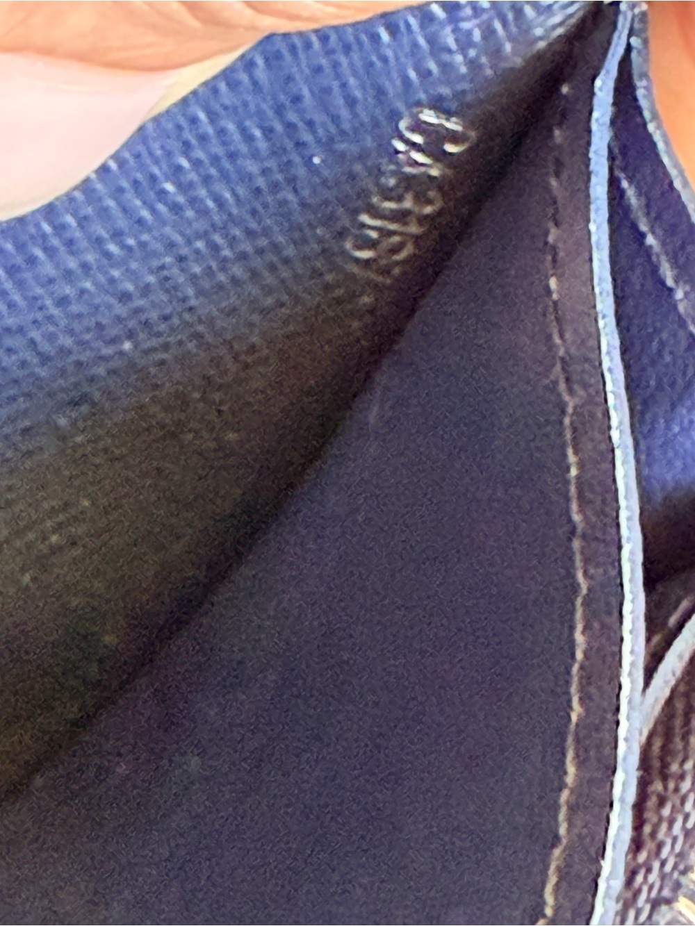Louis Vuitton Bi-fold Epi Long Wallet💝💝💝 - Picture 8 of 8